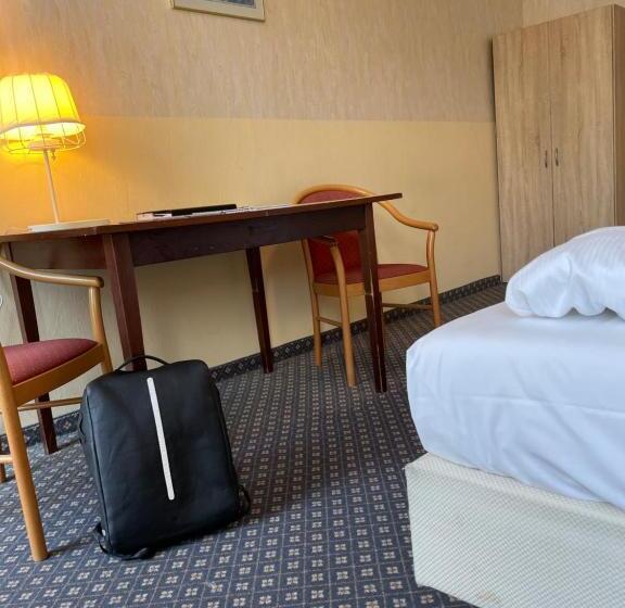 اتاق استاندارد, Tabor Rooms