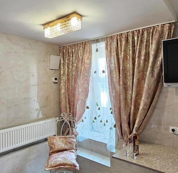 استودیوی استاندارد, Rose Studio
