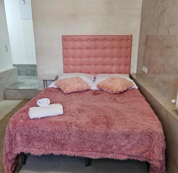 استودیوی استاندارد, Rose Studio