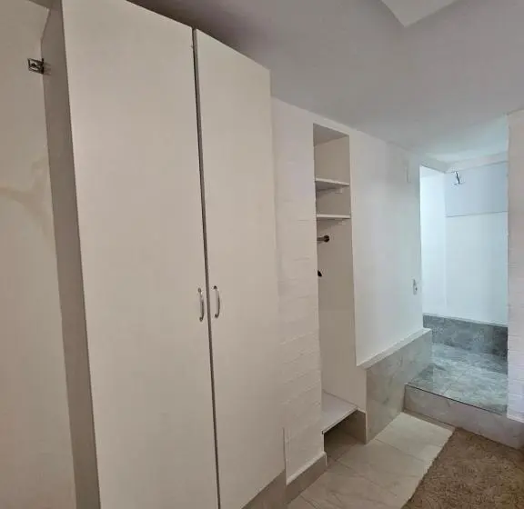 استودیوی استاندارد, Rose Studio