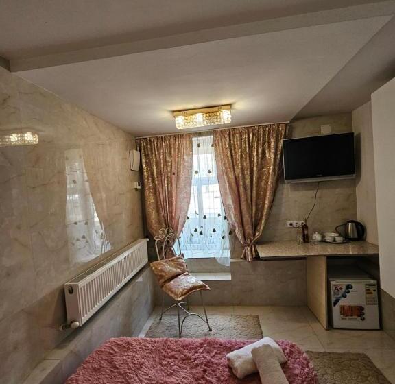 استودیوی استاندارد, Rose Studio