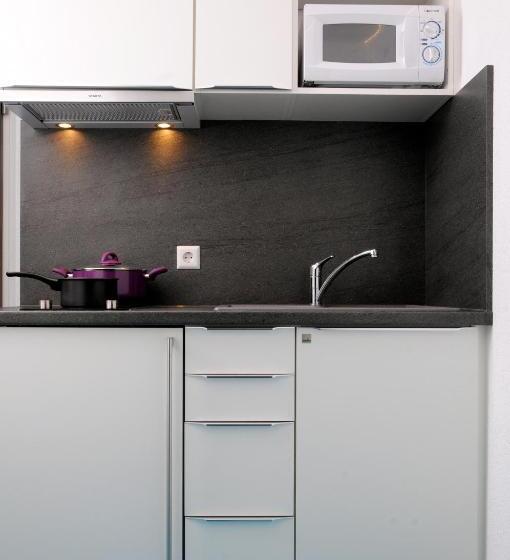 استودیوی استاندارد, Domus