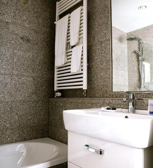 استودیوی استاندارد, Domus