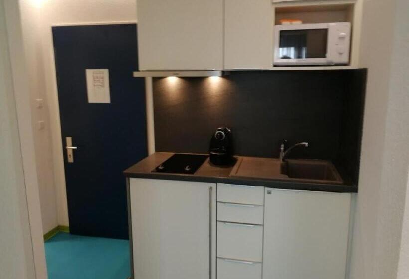 آپارتمان 1 خوابه با بالکن, Domus