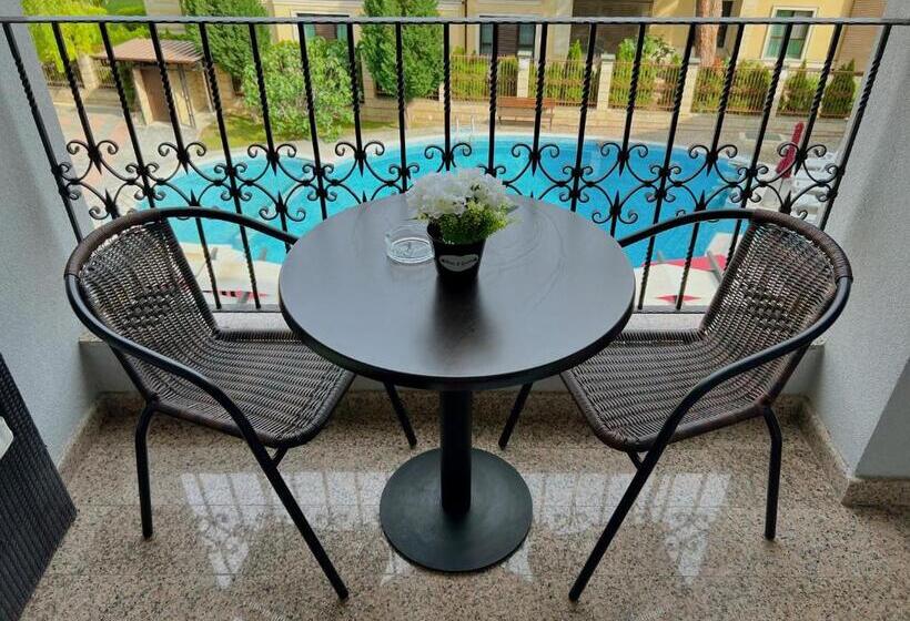 דירת חדר, Family Hotel Paradise