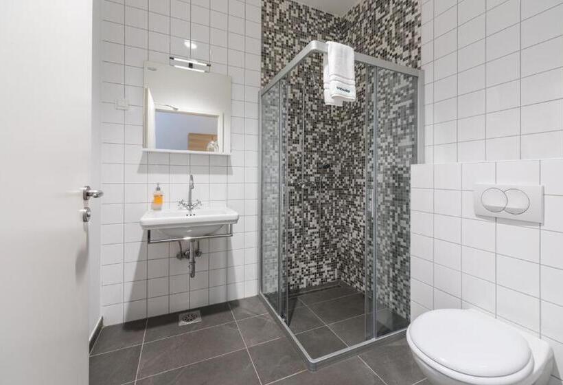 اتاق استاندارد, Hostel Bearlog Kočevje