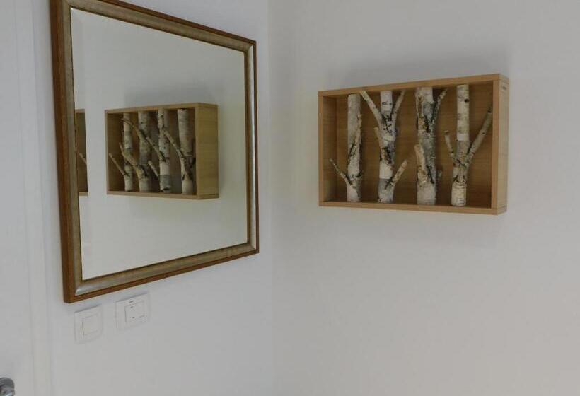 اتاق استاندارد سه نفره, Hostel Bearlog Kočevje