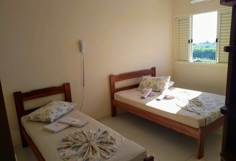 스탠다드 트리플 룸, Caminho Do Rosário