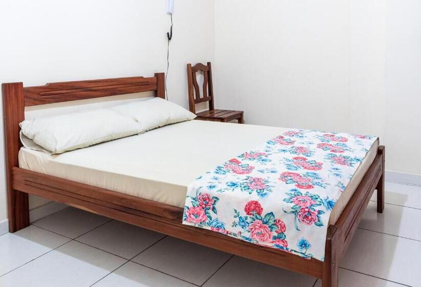 스탠다드 룸, Caminho Do Rosário