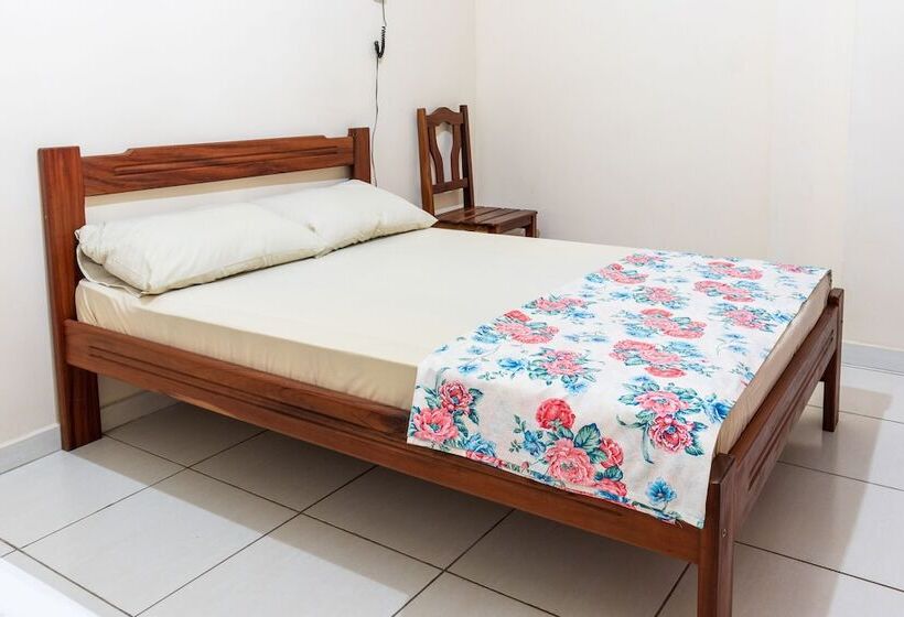 스탠다드 룸, Caminho Do Rosário