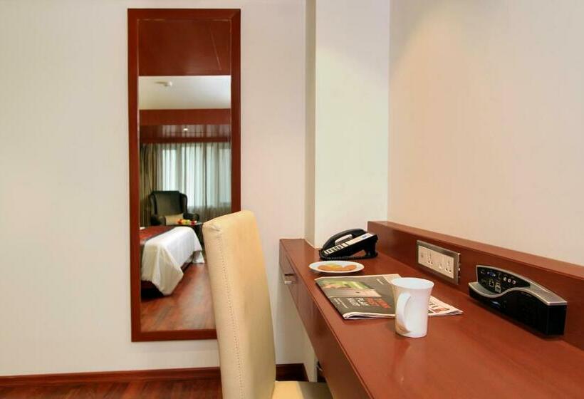 اتاق پرمیوم, Comfort Inn Insys