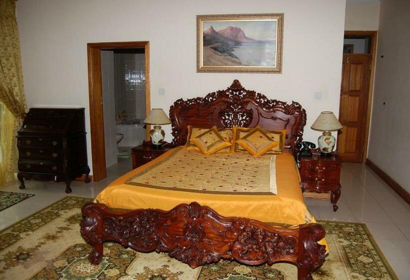 سوییت اجرایی, Falcon Crest Suites