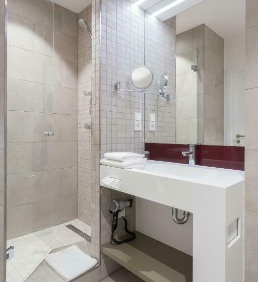 اتاق استاندارد یک نفره, Katholischsoziales Institut