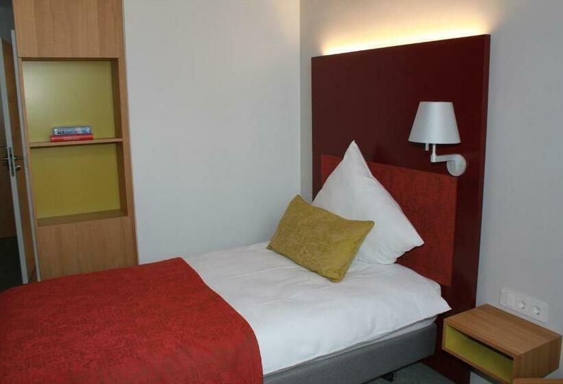 اتاق استاندارد یک نفره, Katholischsoziales Institut