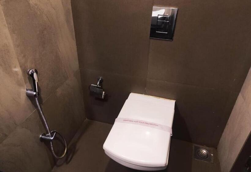 이그제큐티브 룸, Rasika