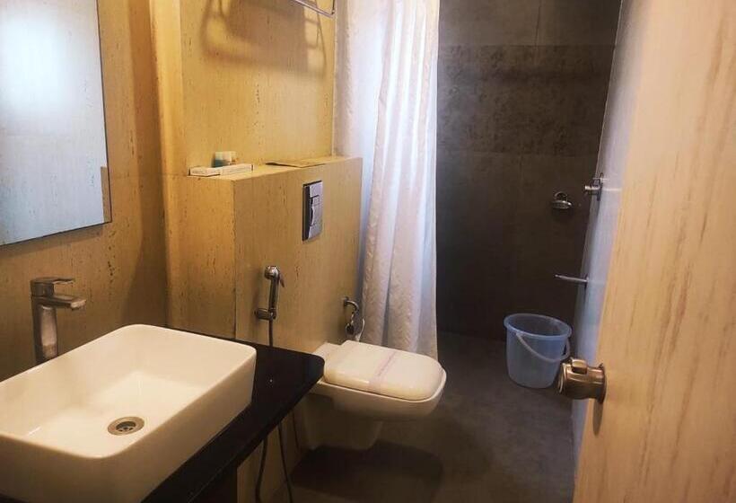 이그제큐티브 스위트, Rasika