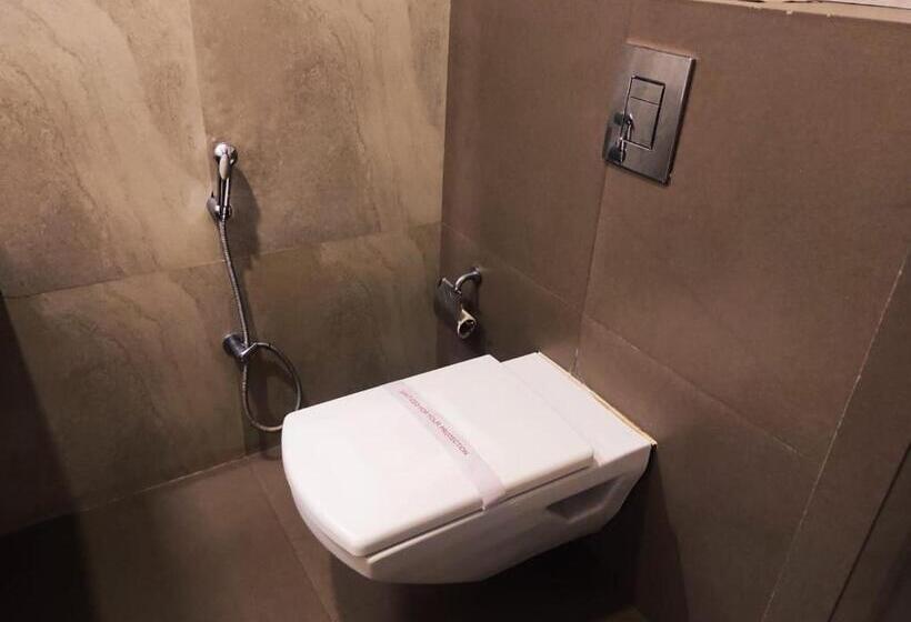 이그제큐티브 룸, Rasika