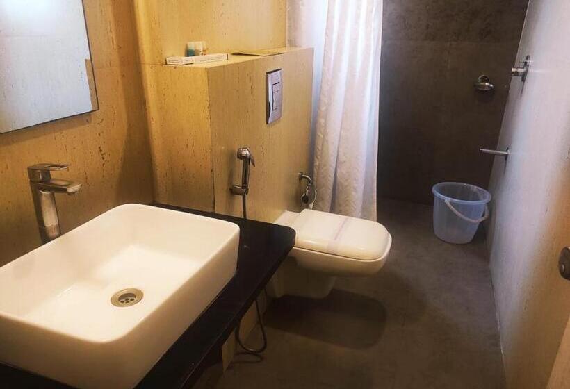 이그제큐티브 스위트, Rasika