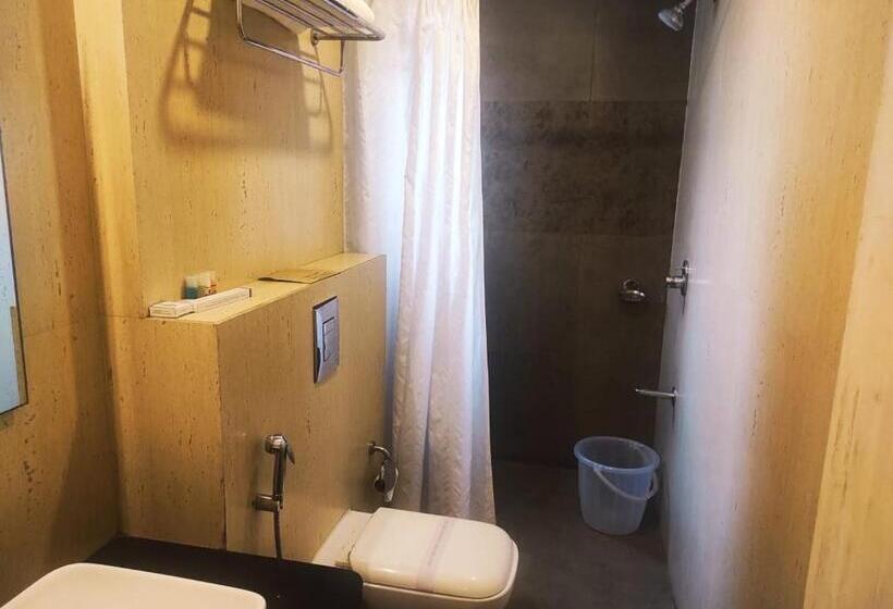 이그제큐티브 스위트, Rasika