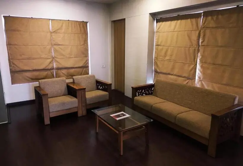 Suite, Rasika