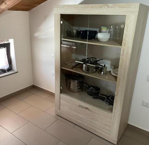 شقة غرفة واحدة, Tenuta Ferrara