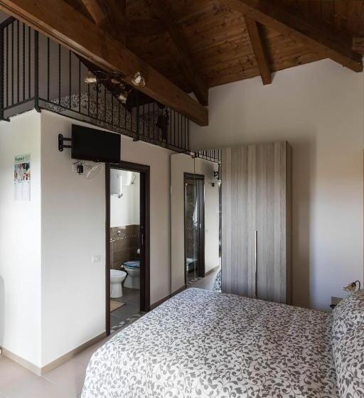 غرفة قياسية ثلاثية, Tenuta Ferrara