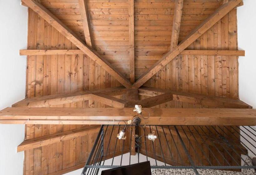 غرفة قياسية ثلاثية, Tenuta Ferrara