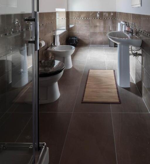 جناح جونيور, Tenuta Ferrara