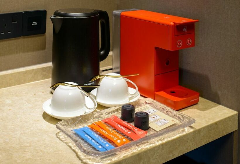 סוויטה, The Granite Luxury