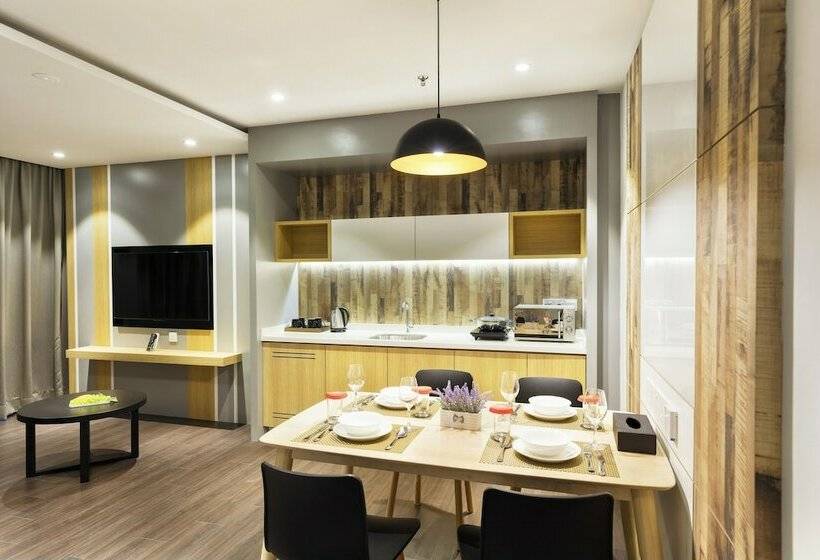 סוויטה, The Granite Luxury