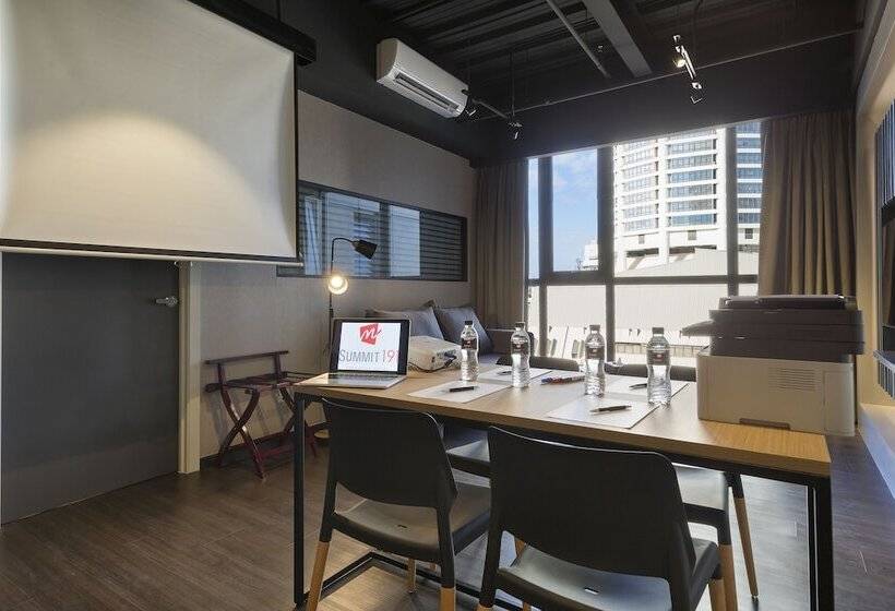 סוויטה דלוקס, The Granite Luxury