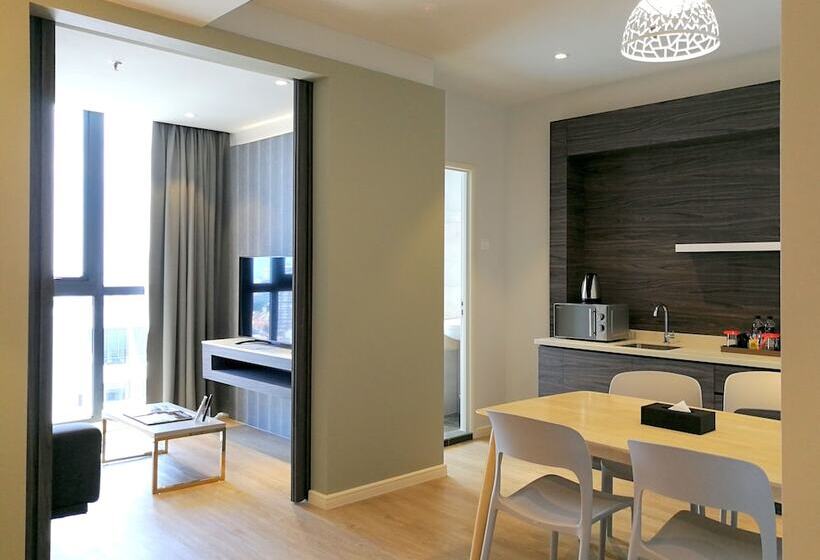 סוויטה, The Granite Luxury