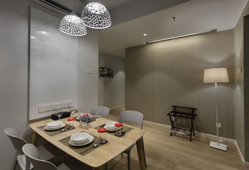 סוויטה, The Granite Luxury