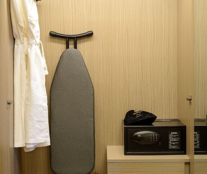 חדר דלוקס, The Granite Luxury