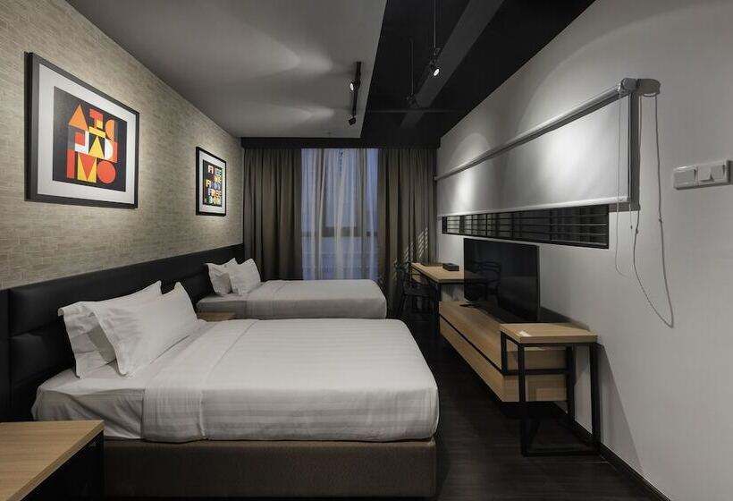 سوییت لوکس, The Granite Luxury