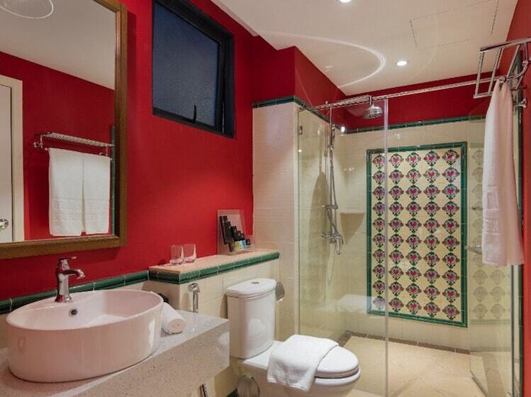 סוויטה, The Granite Luxury