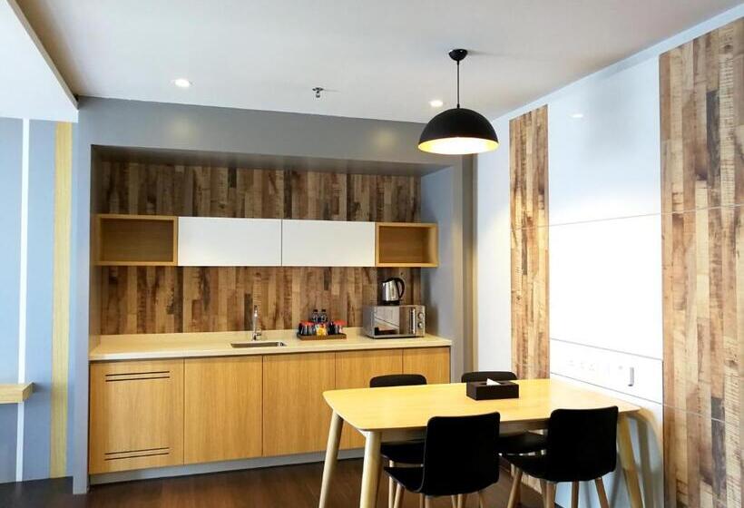 סוויטה, The Granite Luxury