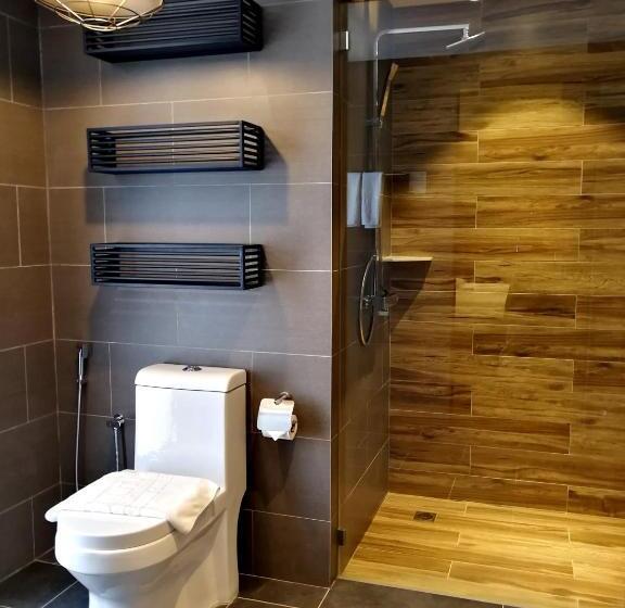 סוויטה קלאסית, The Granite Luxury