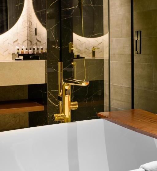 חדר דלוקס, The Granite Luxury