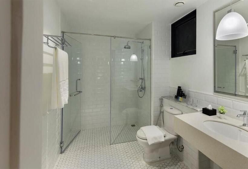 سوئیت 2 خوابه, The Granite Luxury