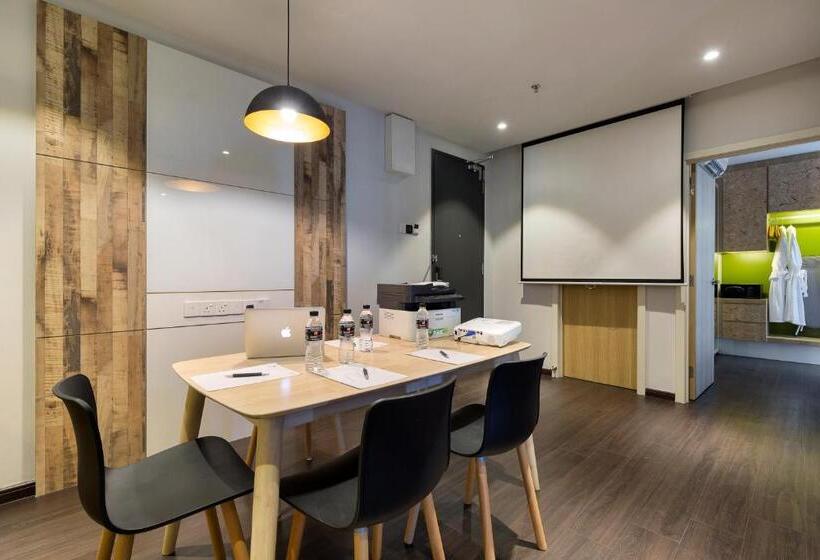 סוויטה, The Granite Luxury