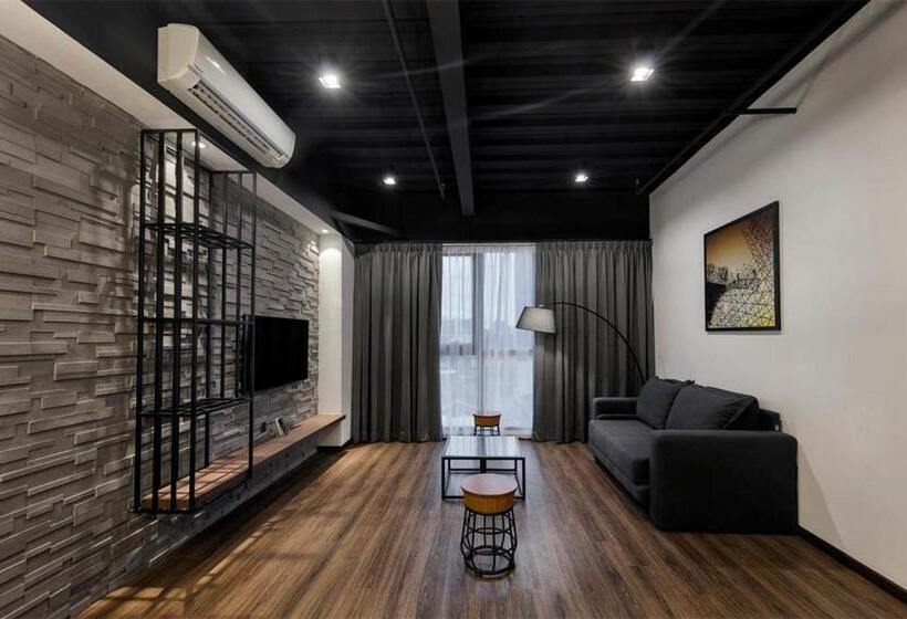 סוויטה קלאסית, The Granite Luxury