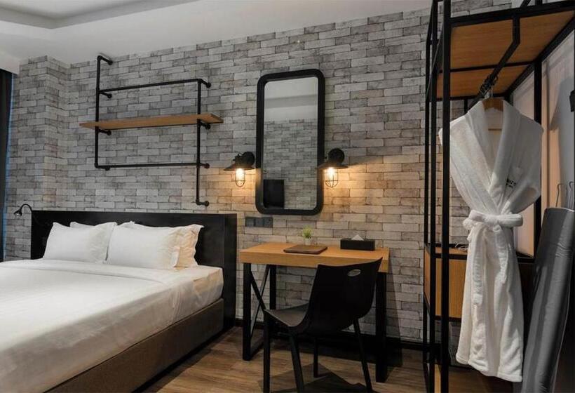 סוויטה קלאסית, The Granite Luxury