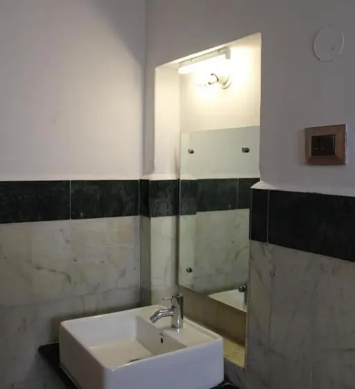 Standard Kolmen Hengen Huone, Kaveri Hotel Bed & Breakfast