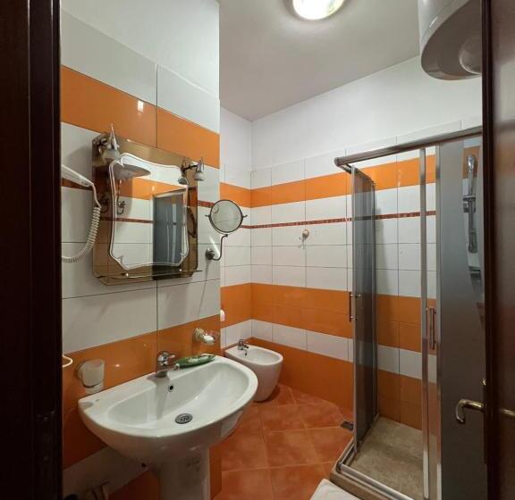 آپارتمان 1 خوابه با بالکن, Bujtina Shqiptare