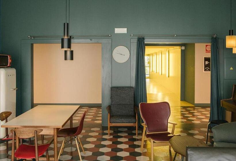 اتاق استاندارد, Casabase