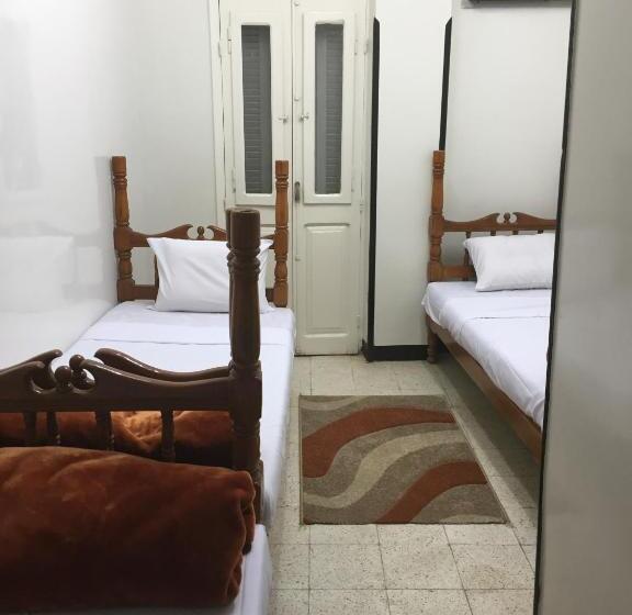 اتاق استاندارد سه تخته با سرویس بهداشتی مشترک, Happy Land Luxor