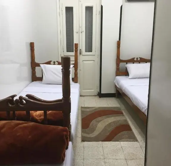 اتاق استاندارد سه تخته با سرویس بهداشتی مشترک, Happy Land Luxor
