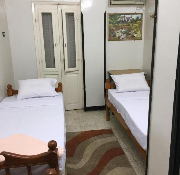 اتاق استاندارد سه تخته با سرویس بهداشتی مشترک, Happy Land Luxor