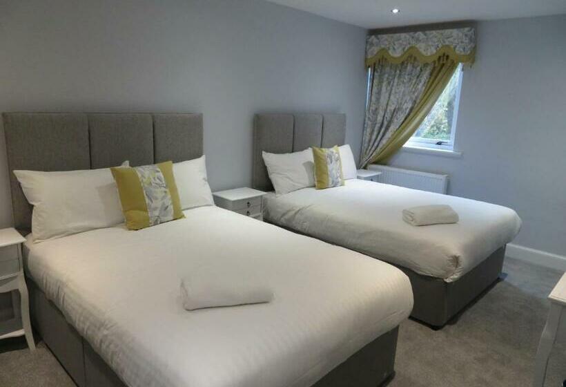 חדר משפחתי, Craigievar Guest House